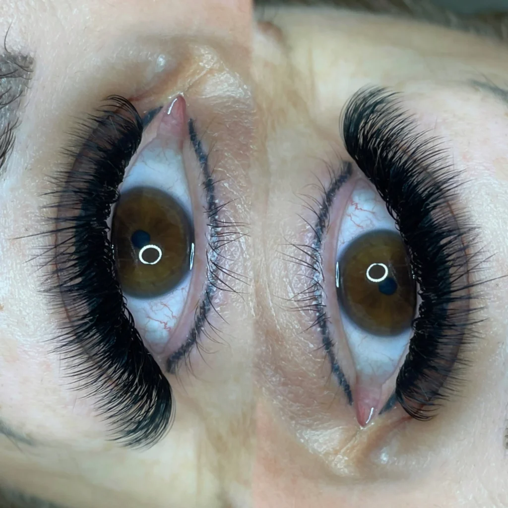 Pestañas Mega Volumen